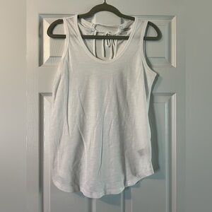 Old Navy Tank with keyhole and tie in back, White, Size Small.